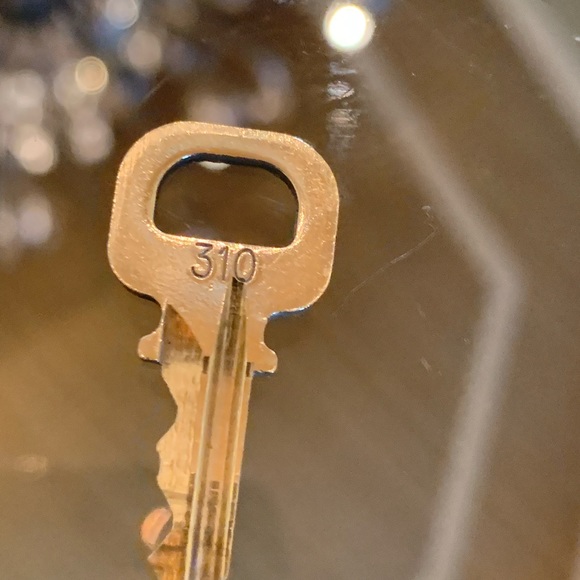 Authentic Lock and Key Set #310 - Picture 5 of 10